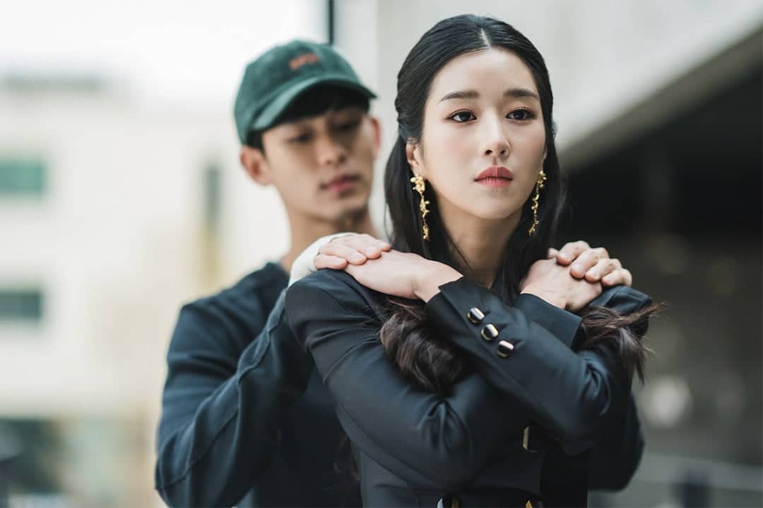 It's Okay to Not Be Okay K-drama tanitim gorseli — Kim Soo-hyun basrollu akil sagligi temali tvN yapimi