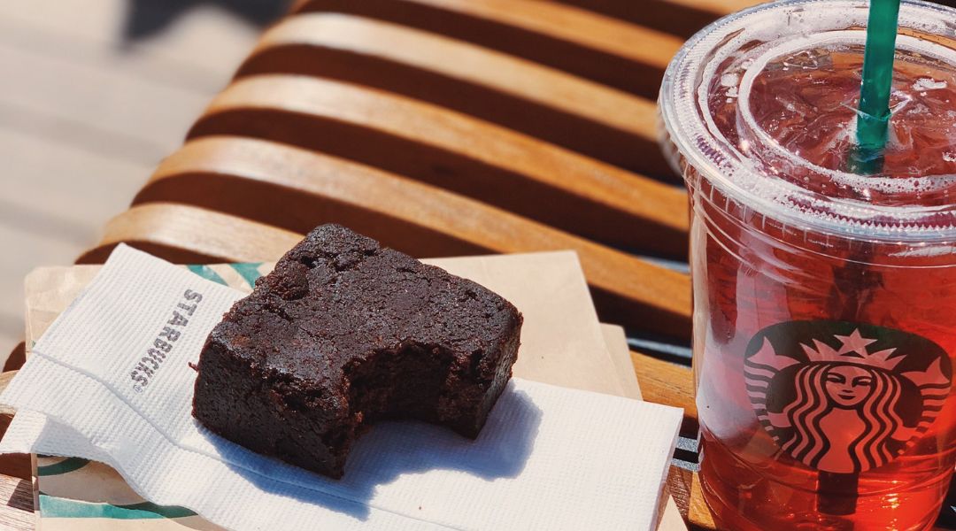 Starbucks Brownie ve Berry Hibiscus