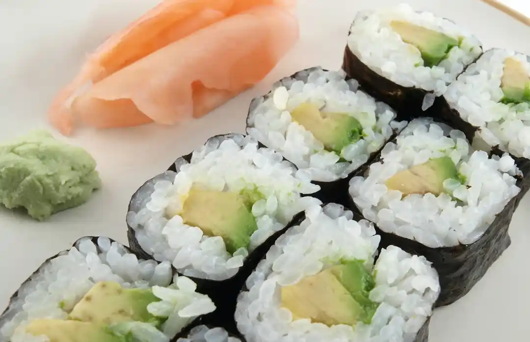 Sebzeli sushi