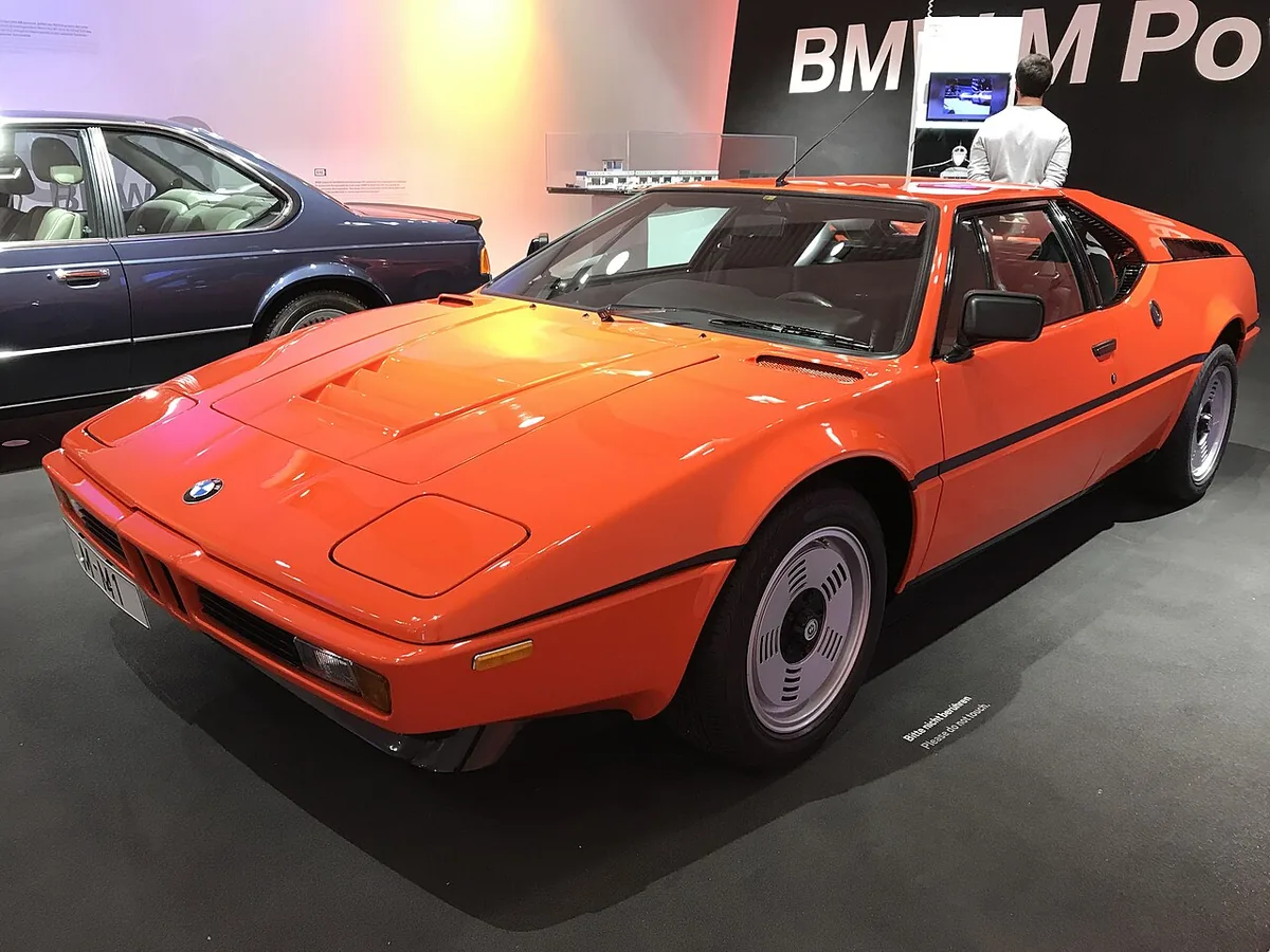 1981 BMW M1 Giugiaro tasarimli orta motorlu super otomobil Forza Horizon 6