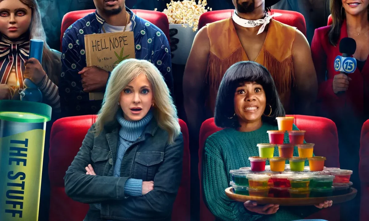 Korkunc Bir Film Scary Movie 2026 resmi sinema afisi - Ghostface maskeli karakterler ve oyuncu kadrosu