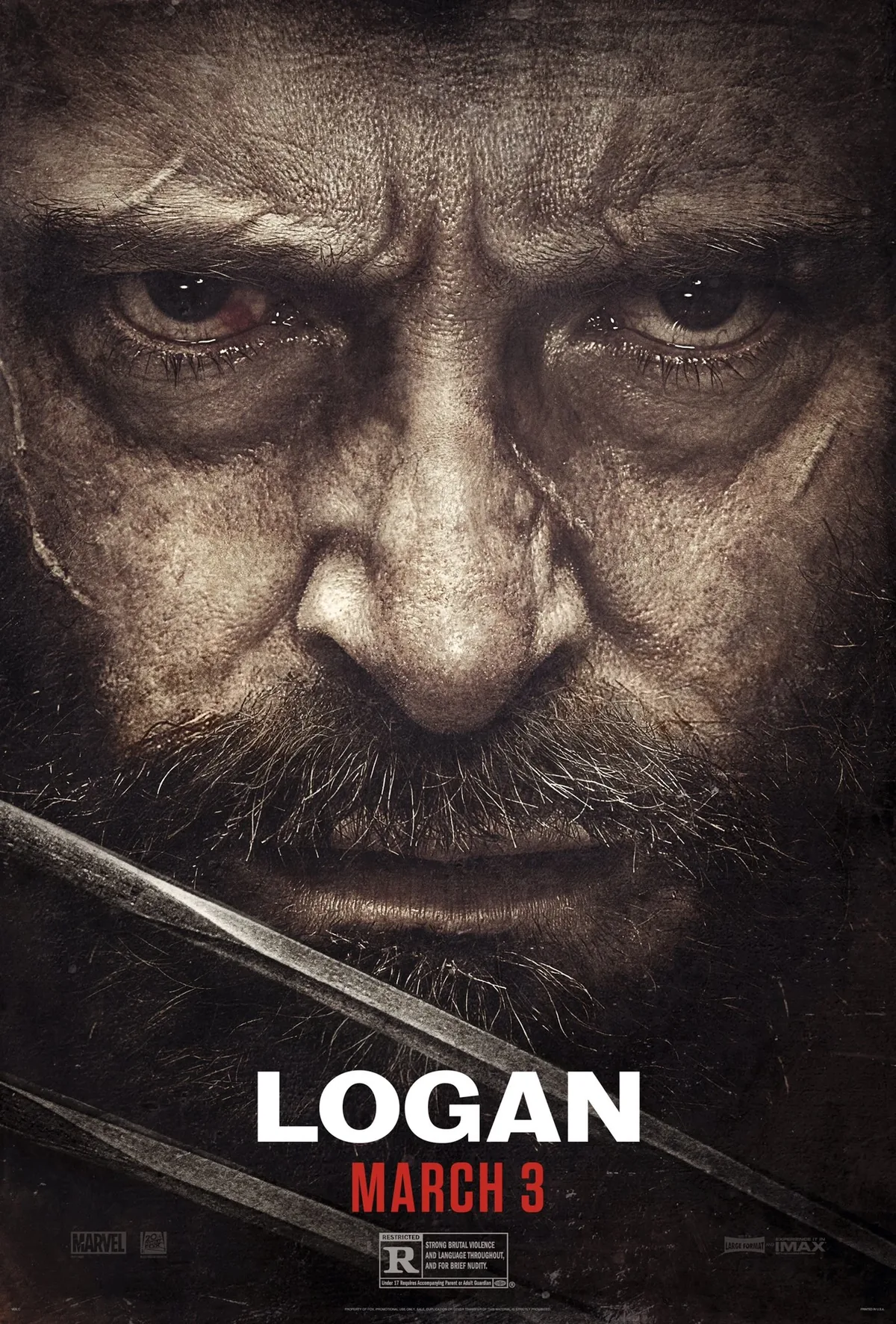 Logan 2017 filmi Hugh Jackman yaslanan Wolverine resmi sinema afisi