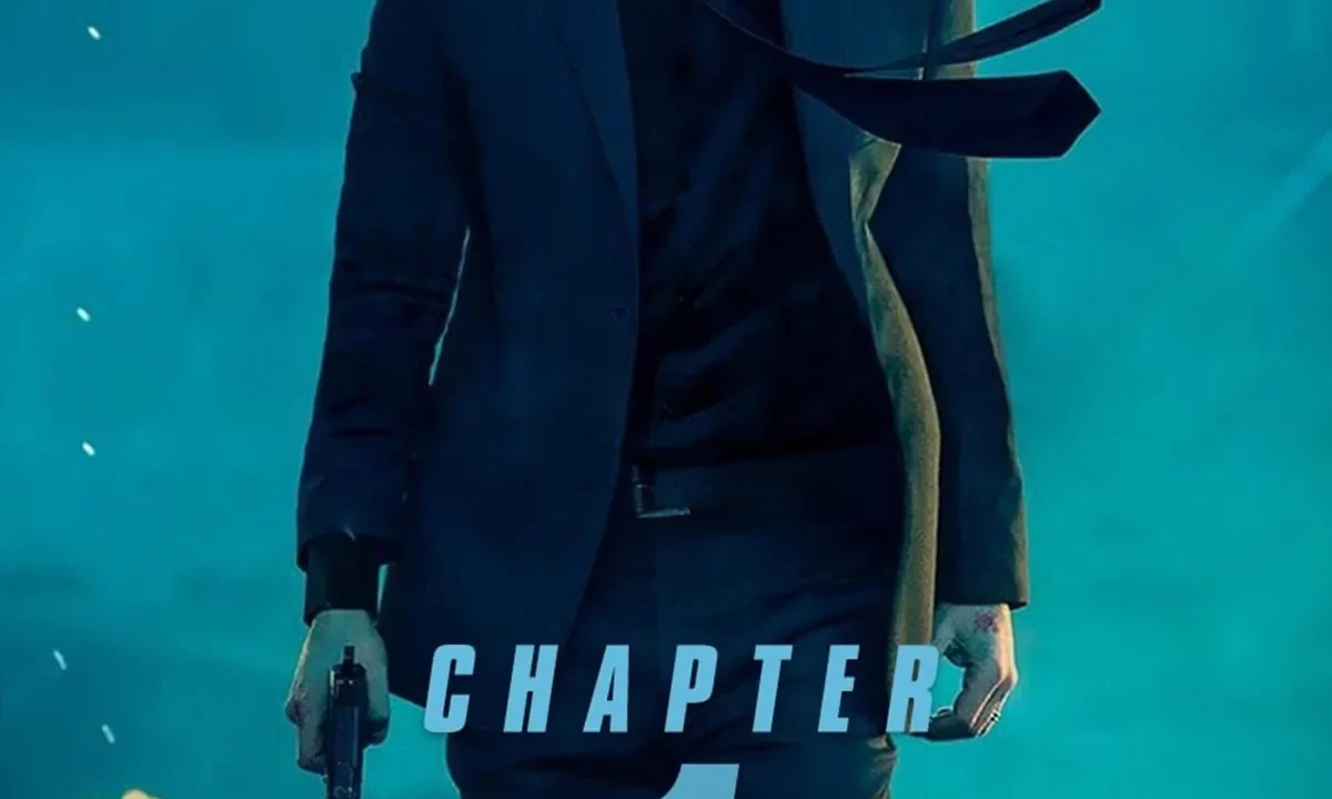 John Wick karakterinin neon ışıklı gece atmosferinde tabancasıyla yürüdüğü resmi John Wick promosyon görseli