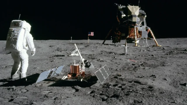 Apollo 11’i Kurtaran Kalem: Kırık Devre Kesici Hikâyesi