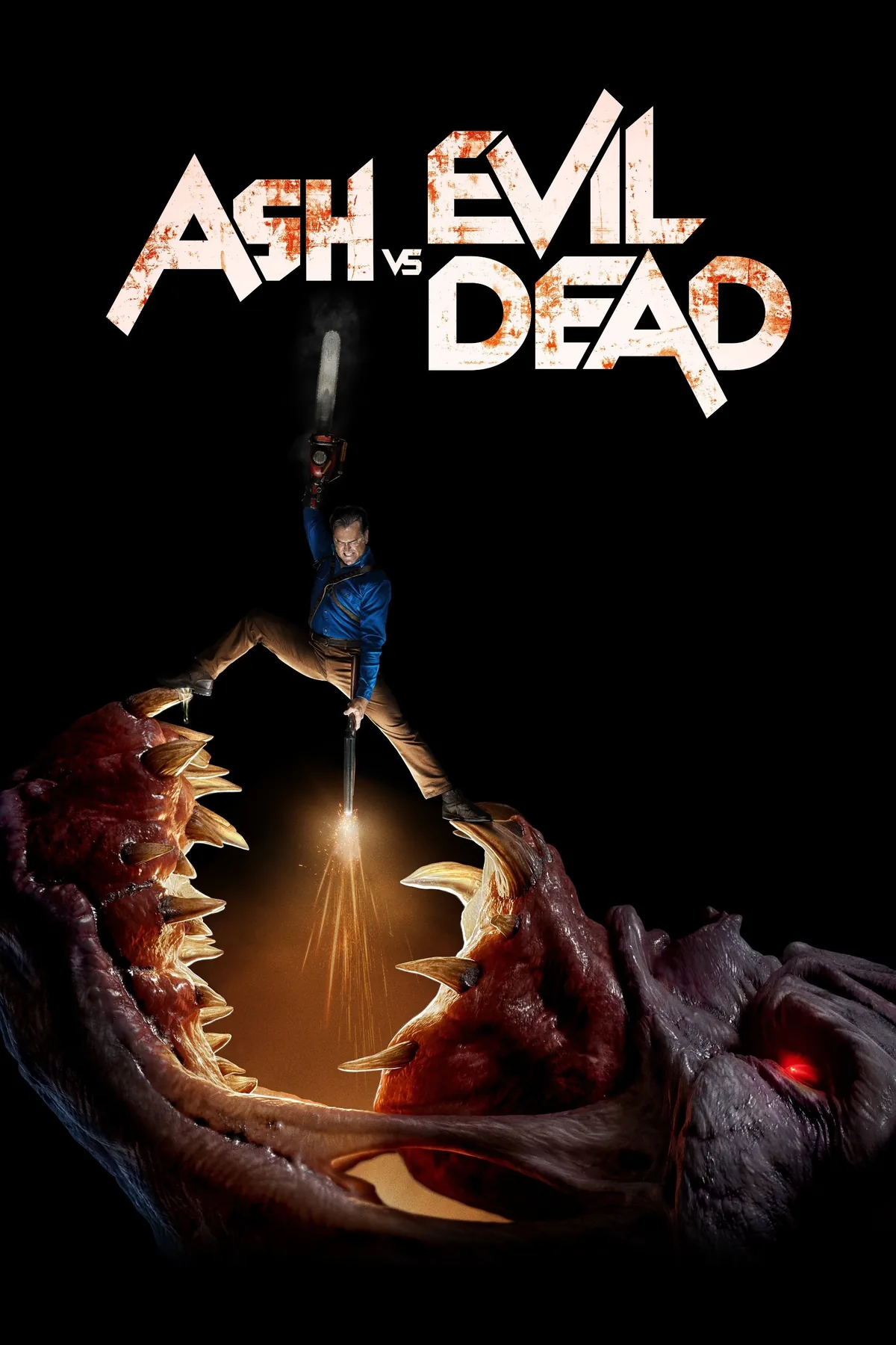 Ash vs Evil Dead dizisinin resmi afişi — Bruce Campbell motorlu testereyle iblis ağzının üzerinde