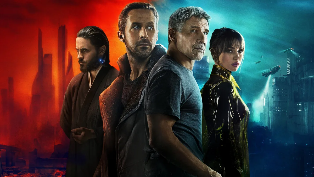 Blade Runner 2049 filminin turuncu ve mavi renk kodlamalı karakterlerini gösteren resmi görseli