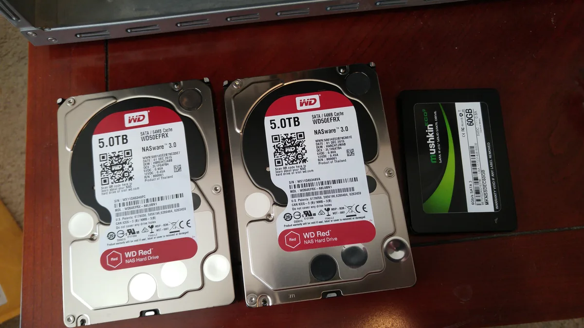 Ev sunucusu / NAS kurulumunda kullanılan yüksek kapasiteli sabit diskler ve SSD