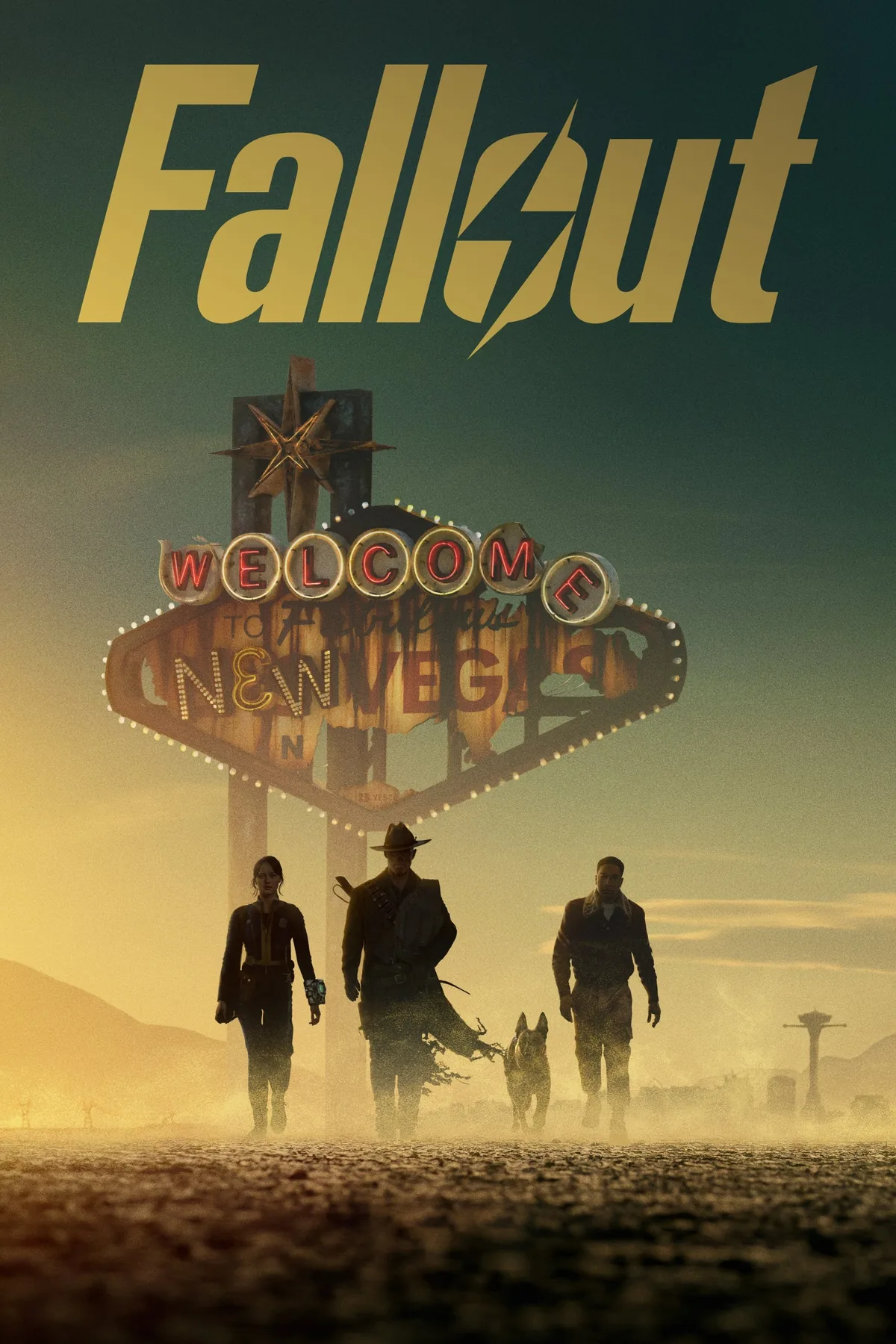 Fallout dizisinin resmi afişi: Vault Dweller, Ghoul ve Maximus karakterleri harap New Vegas tabelası önünde nükleer sonrası çölde yürürken
