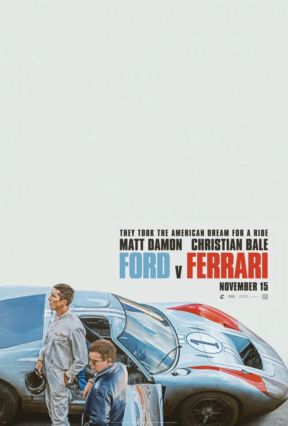 Ford v Ferrari filminde Matt Damon ve Christian Bale yarış arabasıyla