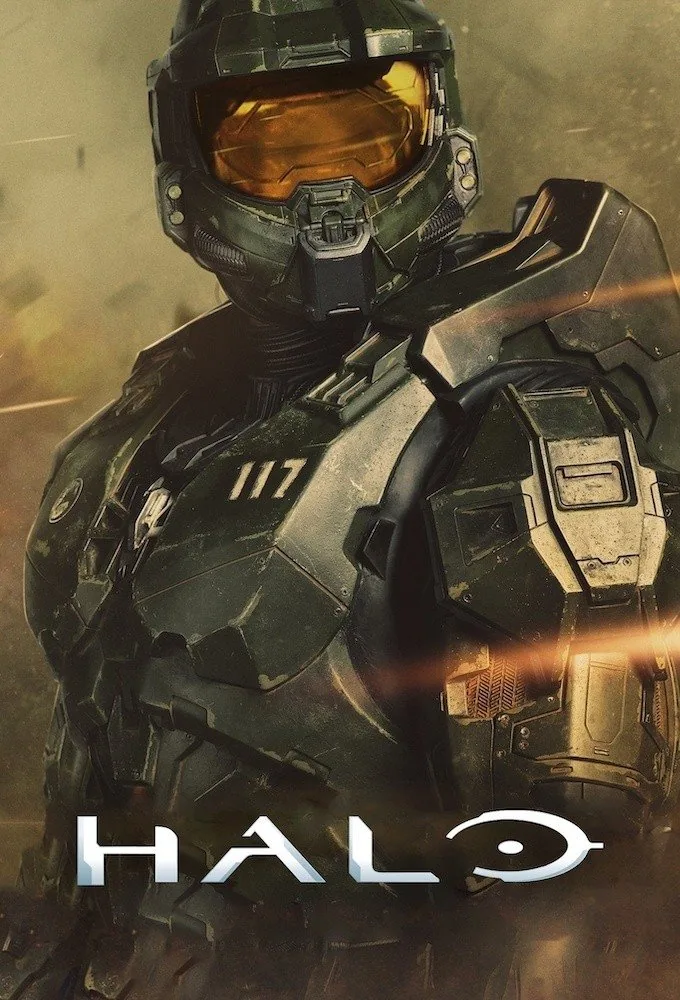 Halo dizisinin resmi afişi: Master Chief, yeşil MJOLNIR zırhı ve turuncu vizörüyle savaş alanında