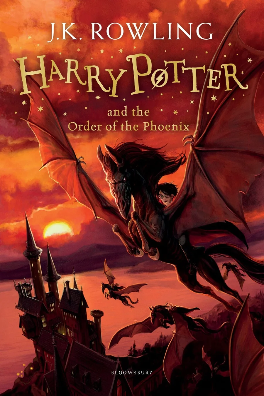 Harry Potter ve Zümrüdüanka Yoldaşlığı kitabının resmi Bloomsbury kapak görseli