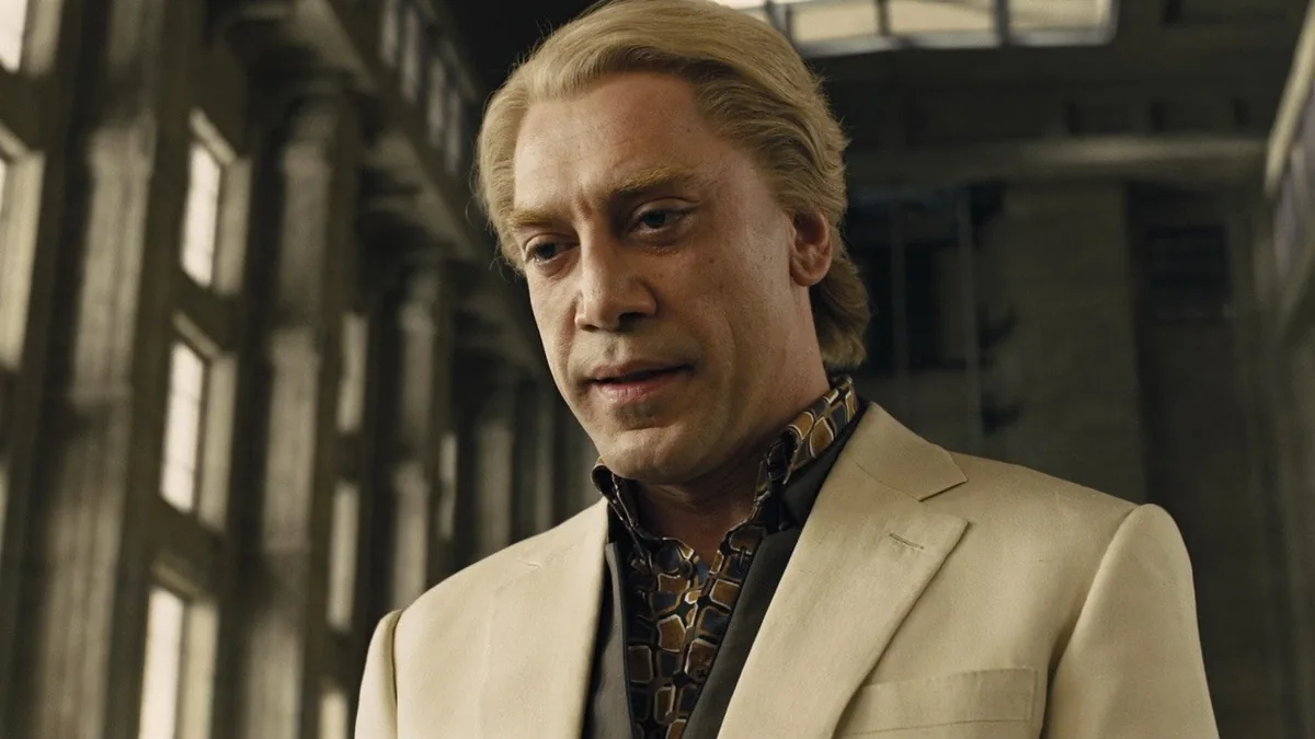 Javier Bardem, Skyfall (2012) filminde Silva karakteri olarak resmi film karesinde yakın plan
