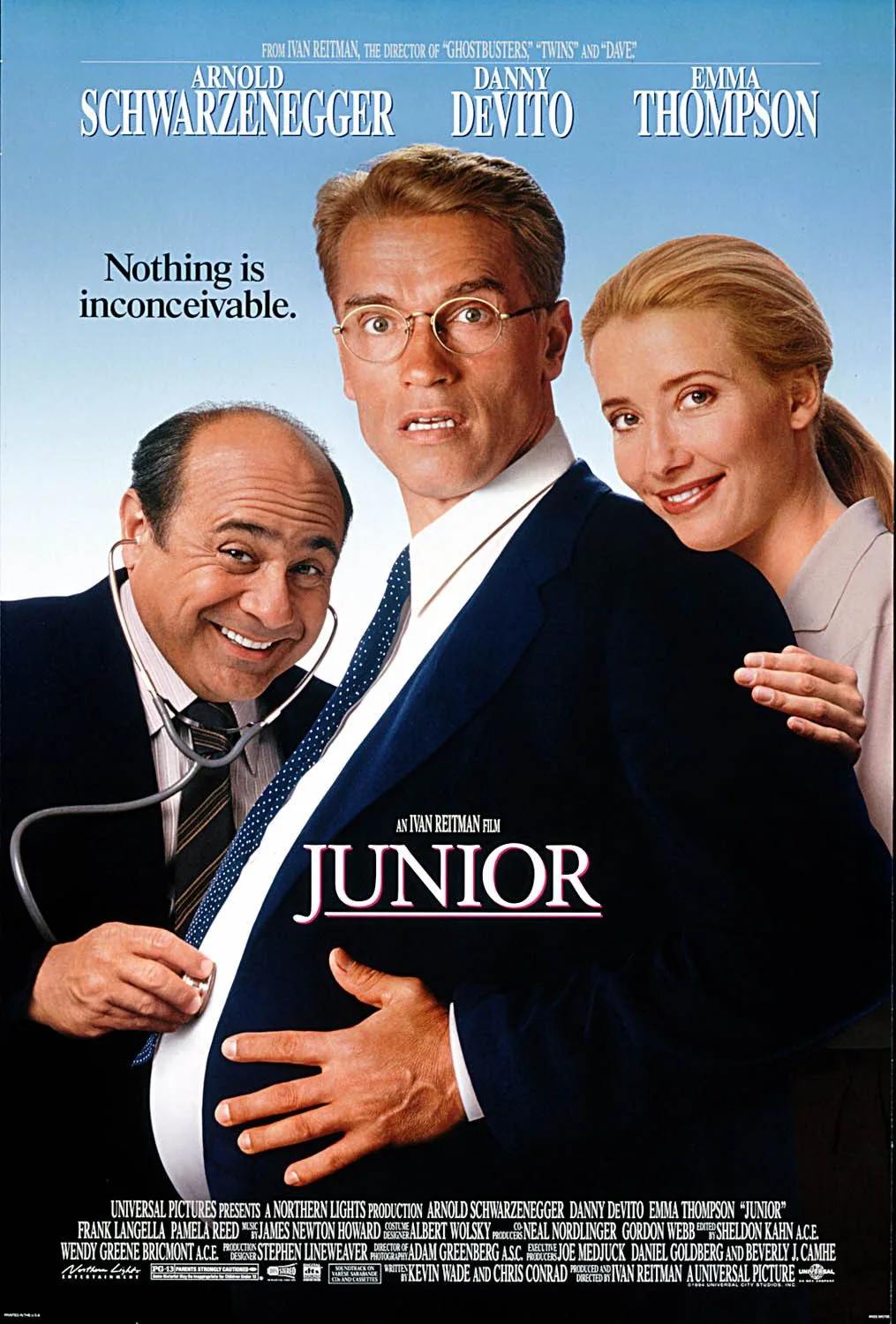 Junior 1994 filminin resmi afişi — Arnold Schwarzenegger'in bilim kurgu komedisinde hamile bilim insanını canlandırdığı sahne