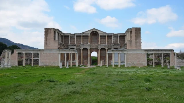 Sardis Antik Kenti: Lidya’nın UNESCO Mirası Başkenti