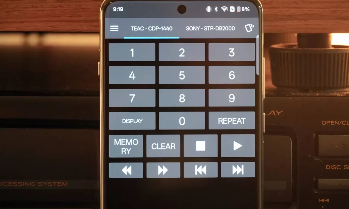Telefonda IRPlus evrensel kumanda uygulaması ile kızılötesi IR blaster özelliği kullanılarak ses sisteminin yönetilmesi