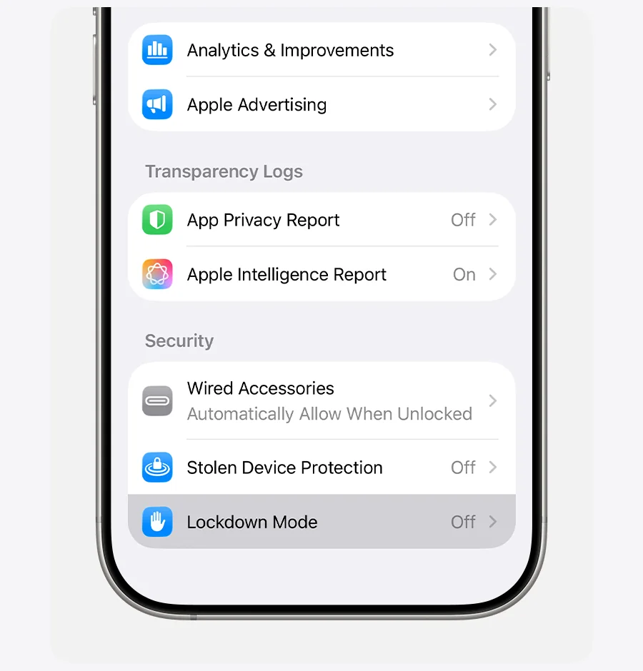 iPhone Ayarlar, Gizlilik ve Güvenlik bölümünde Kilit Modu (Lockdown Mode) satırı ve açma anahtarı