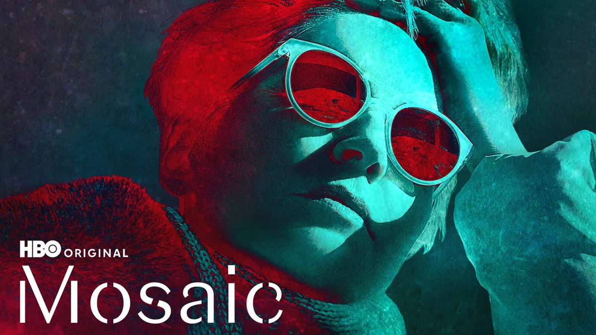 Mosaic dizisinde Sharon Stone'un canlandırdığı Olivia Lake karakterinin güneş gözlüklü resmi HBO görseli